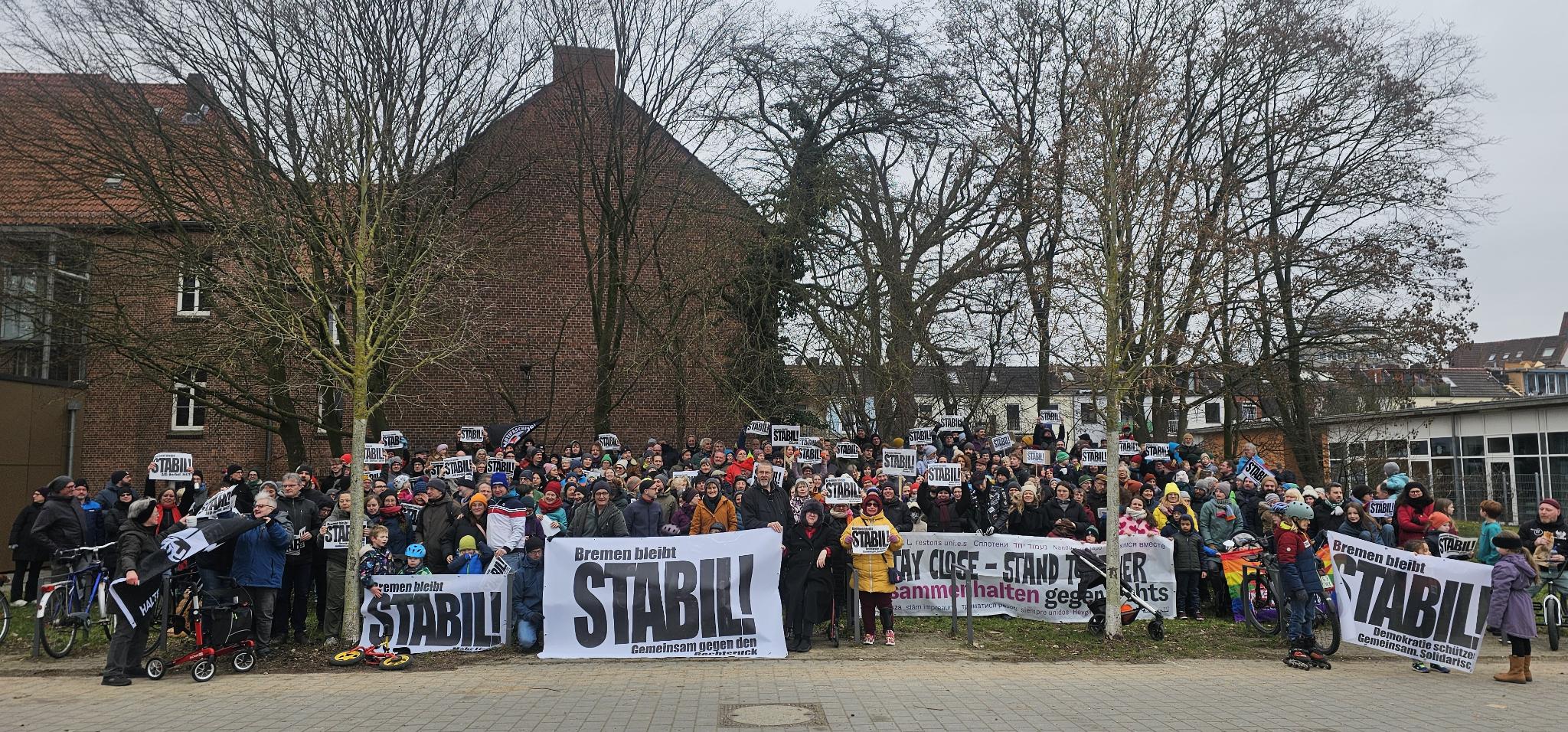 400 Menschen kommen zur Soli-Foto-Aktion